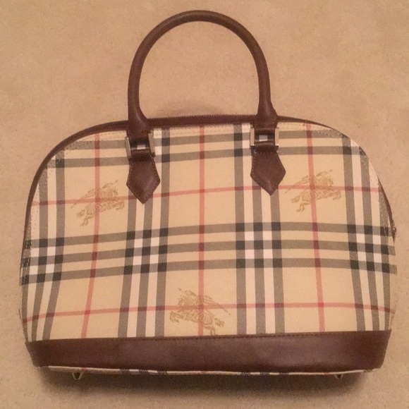 Burberry’s Signature Equestrian Hand Bag - Picture 1 of 5